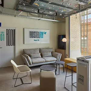 Hostelfly , Madrid Spain
